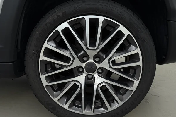 Jeep Compass (2021) — foto 15 van 22