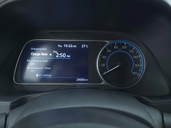 Nissan Leaf (2020) — foto 6 van 24