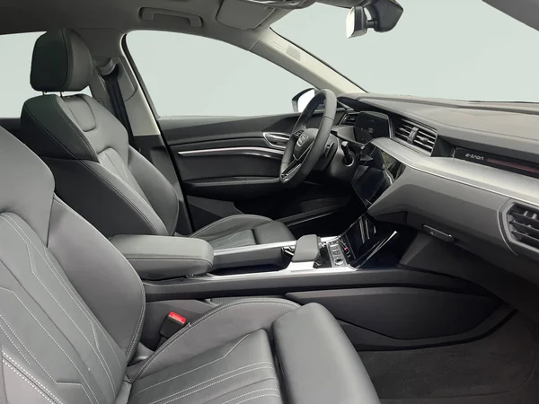 AUDI Q8 e-tron Sportback (2025) — foto 4 van 24