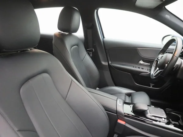 Mercedes-Benz A-Klasse (2020) — foto 29 van 38
