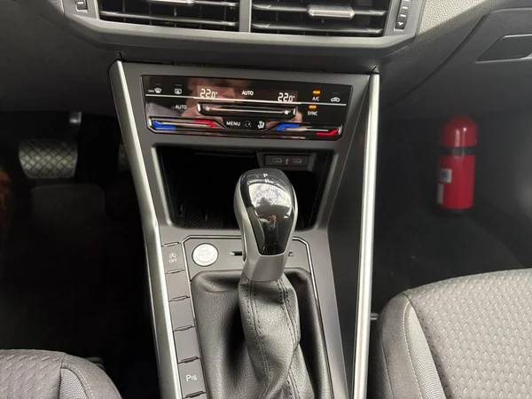VOLKSWAGEN Taigo (2026) — foto 3 van 24