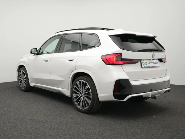 BMW X1 PHEV (U11) (2023) — foto 45 van 54