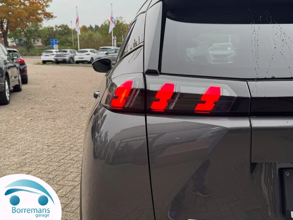 Peugeot 2008 (2023) — foto 10 van 45