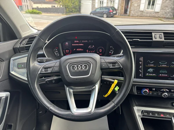 AUDI Q3 Sportback (2021) — foto 7 van 21