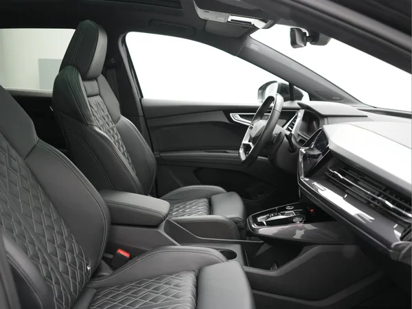 AUDI Q4 e-tron (2021) — foto 14 van 33