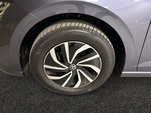 VOLKSWAGEN Polo (2022) — foto 14 van 16
