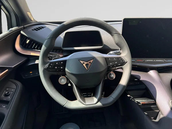 CUPRA Tavascan (2026) — foto 4 van 24