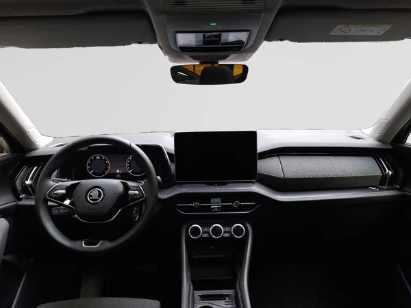 SKODA Kodiaq (2024) — foto 3 van 23