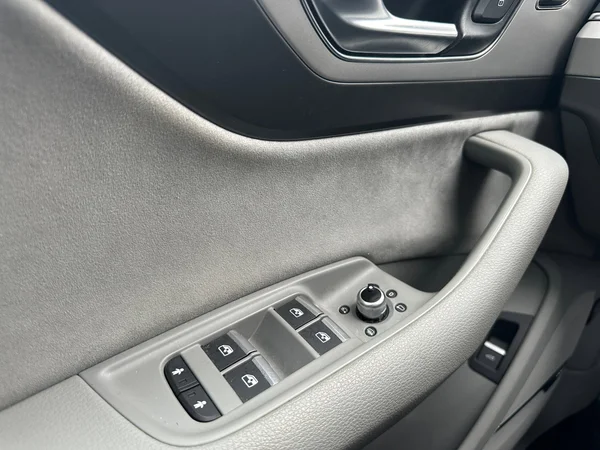 AUDI Q7 (2016) — foto 4 van 24