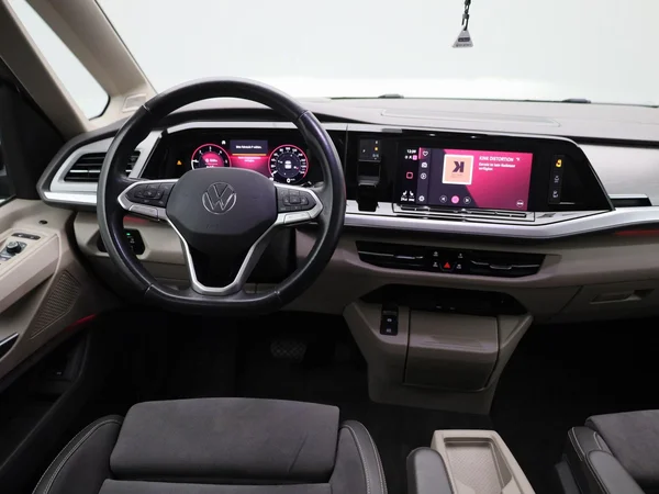 Volkswagen Multivan (2024) — foto 50 van 50