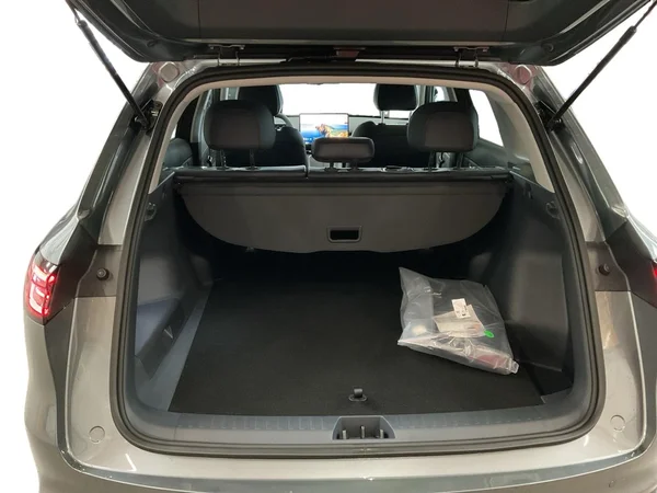 GEELY Starray EM-i (PHEV) (2026) — foto 13 van 22