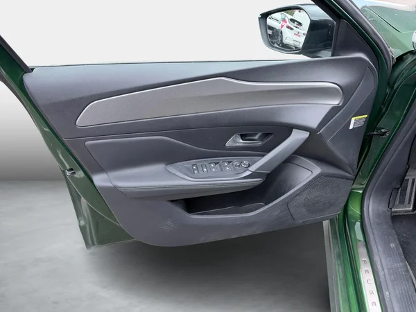 Peugeot 308 (2022) — foto 13 van 16