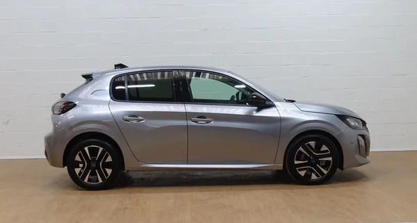 Peugeot 208 (2025) — foto 18 van 20