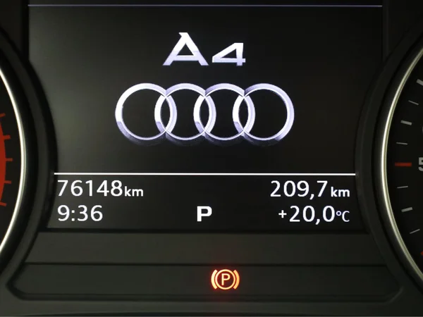 AUDI A4 (2017) — foto 2 van 19