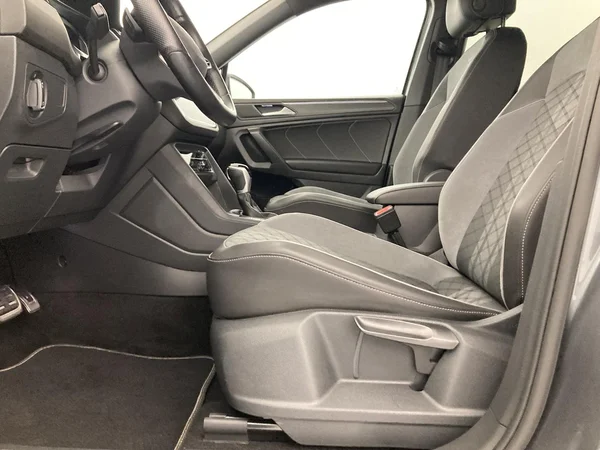 VOLKSWAGEN Tiguan Allspace (2022) — foto 17 van 34
