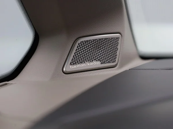 Volkswagen Multivan (2024) — foto 21 van 50