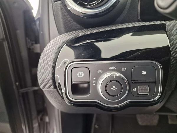Mercedes-Benz A-Klasse (2023) — foto 2 van 16