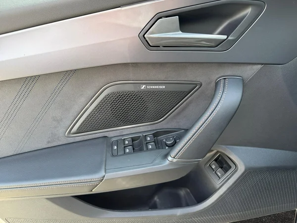 CUPRA Formentor e-Hybrid (PHEV) (2025) — foto 11 van 20