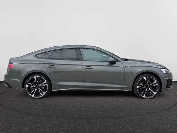 AUDI A5 Sportback (2025) — foto 17 van 19