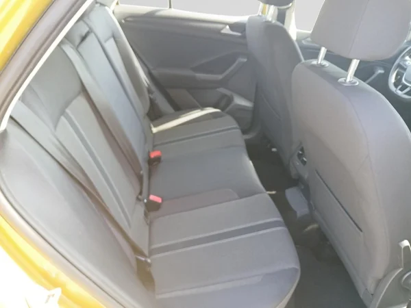 VOLKSWAGEN T-Roc (2020) — foto 7 van 20