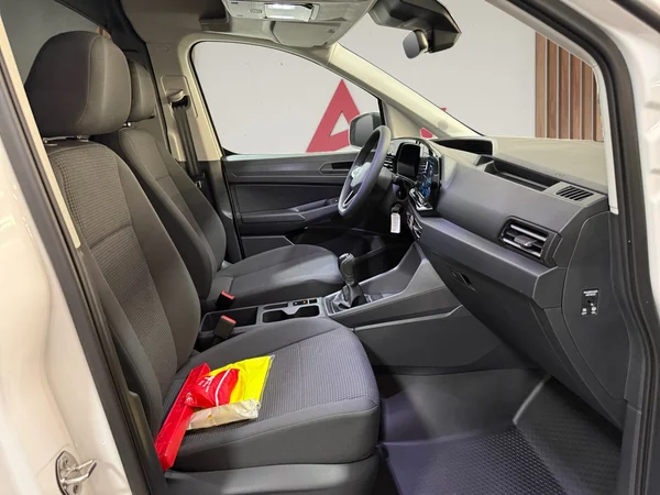 Volkswagen Caddy-Maxi (2026) — foto 20 van 28