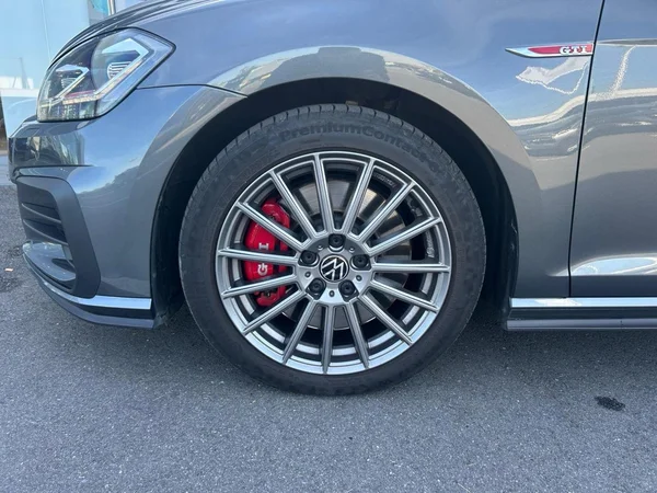 VOLKSWAGEN Golf VII GTI (2019) — foto 23 van 24