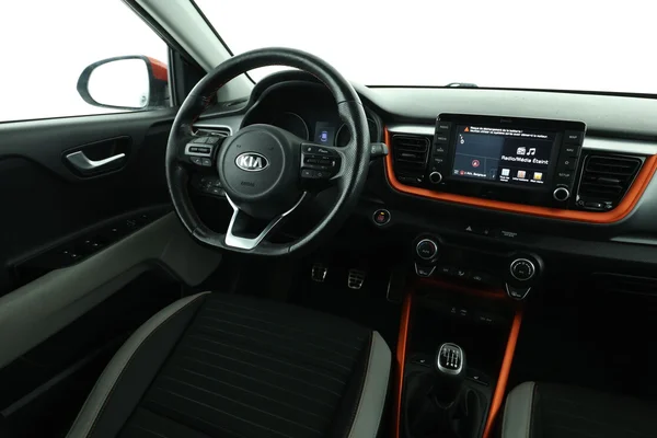 Kia Stonic (2018) — foto 4 van 16