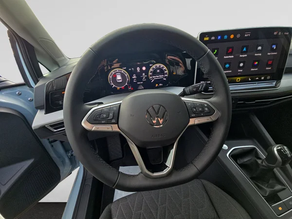 VOLKSWAGEN Golf VIII (2025) — foto 3 van 24