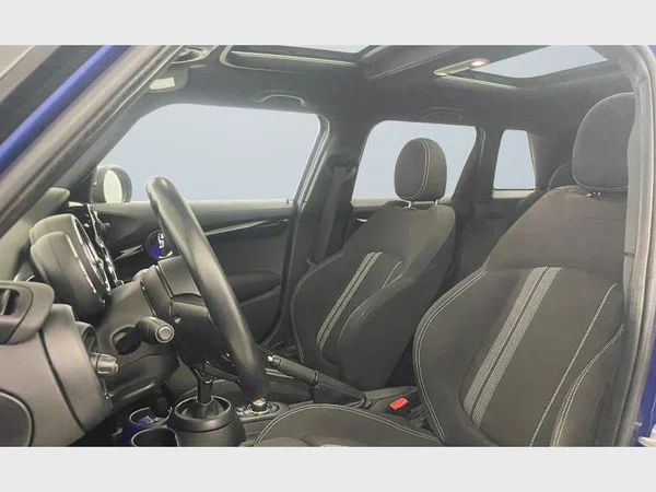MINI Mini 5 Doors (2018) — foto 25 van 25