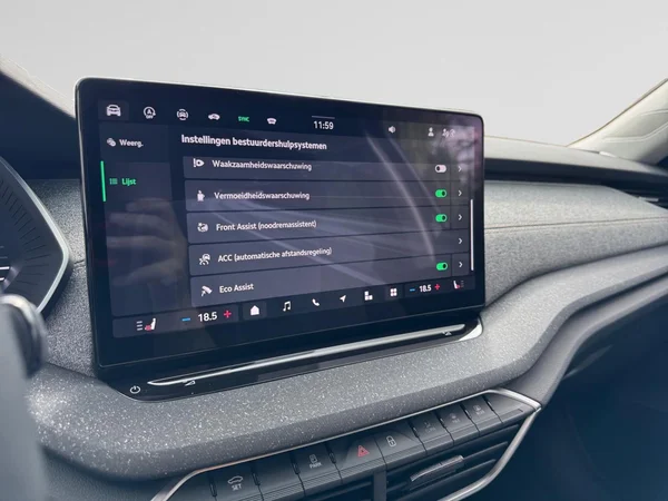 SKODA Octavia SW (2024) — foto 3 van 13