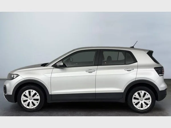 Volkswagen T-Cross (2020) — foto 10 van 15