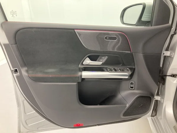 MERCEDES-BENZ B 160 (2021) — foto 21 van 36