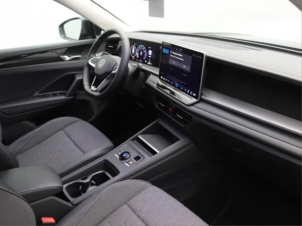 VOLKSWAGEN Tayron (2025) — foto 9 van 15