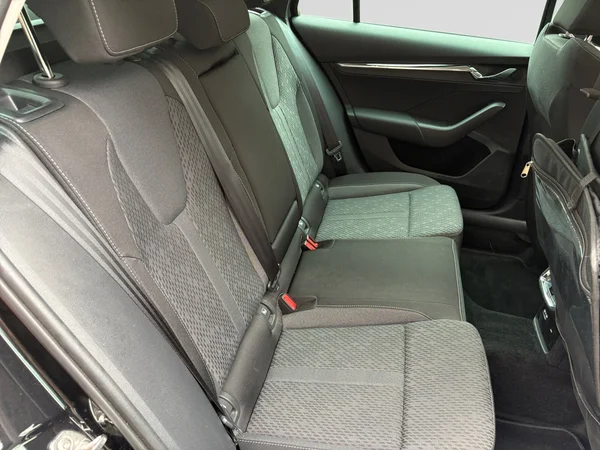 SKODA Octavia Combi (2024) — foto 11 van 24