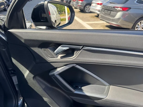 AUDI Q3 (2019) — foto 9 van 24