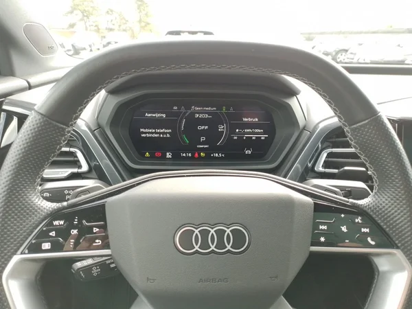 AUDI Q4 e-tron (2021) — foto 10 van 25