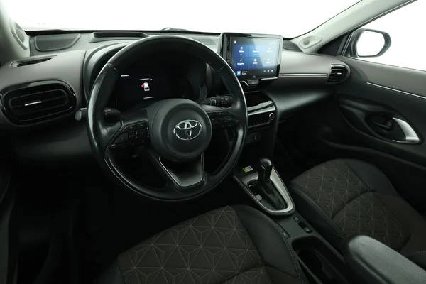 Toyota Yaris Cross (2022) — foto 2 van 16
