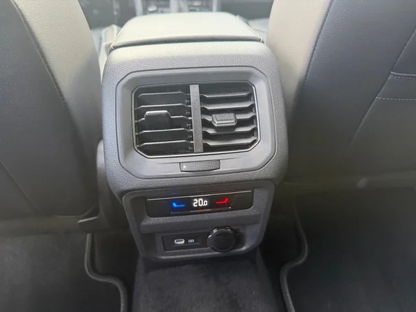 VOLKSWAGEN Tiguan Allspace Dsl (2024) — foto 7 van 22