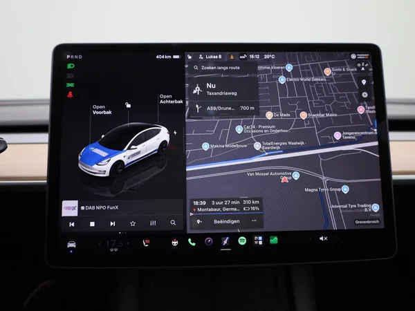 Tesla Model 3 (2023) — foto 7 van 40