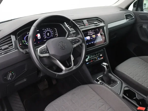 Volkswagen Tiguan (2022) — foto 26 van 27