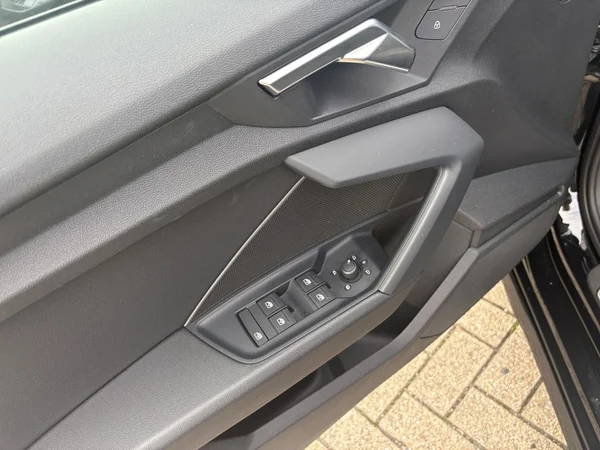 AUDI A3 Sportback (2024) — foto 5 van 24