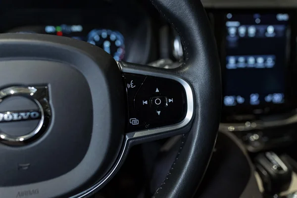 Volvo XC60 (2019) — foto 25 van 44