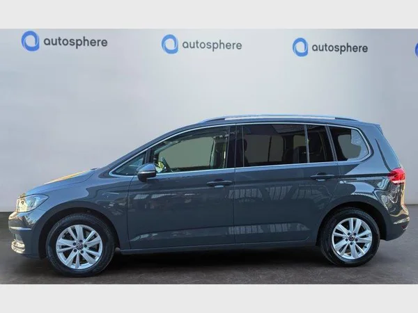 Volkswagen Touran (2023) — foto 16 van 21