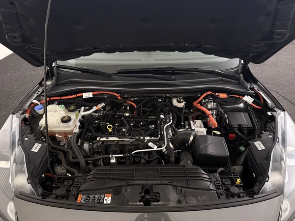 FORD Kuga (2023) — foto 6 van 30