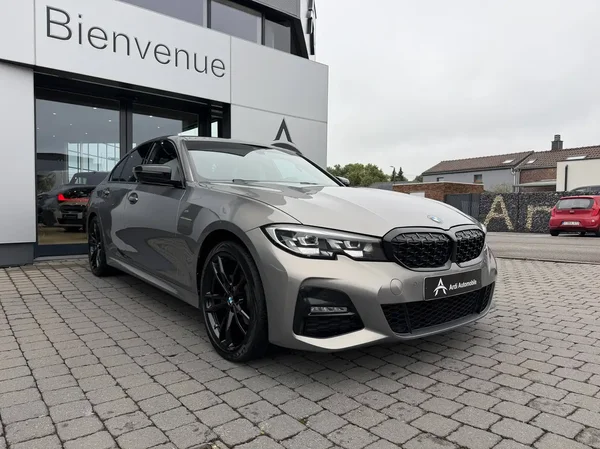 Bmw 318 (2022) — foto 21 van 27