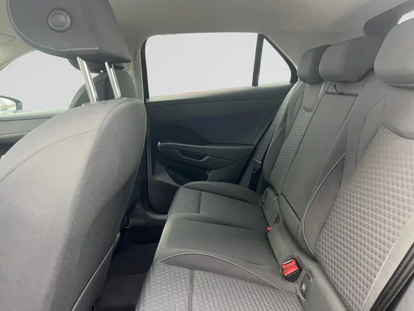 VOLKSWAGEN T-Roc (2025) — foto 13 van 22