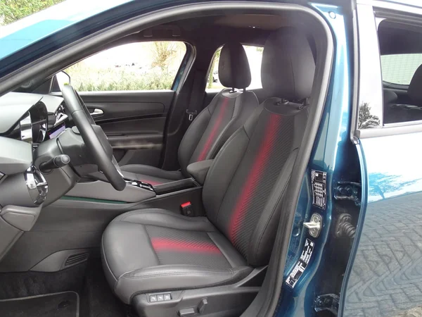 Alfa Romeo Junior (2026) — foto 6 van 31