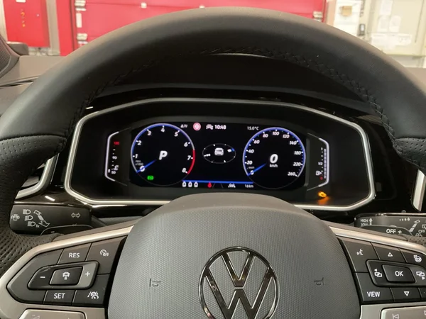 VOLKSWAGEN T-Roc (2026) — foto 6 van 23
