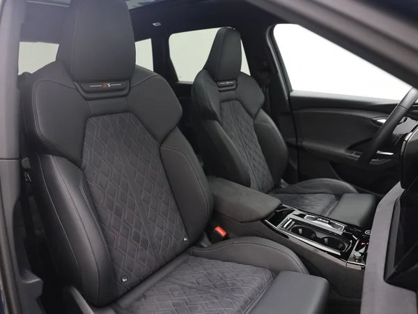 AUDI Q6 e-tron (2024) — foto 19 van 20