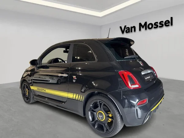 Abarth 500 (2018) — foto 10 van 16